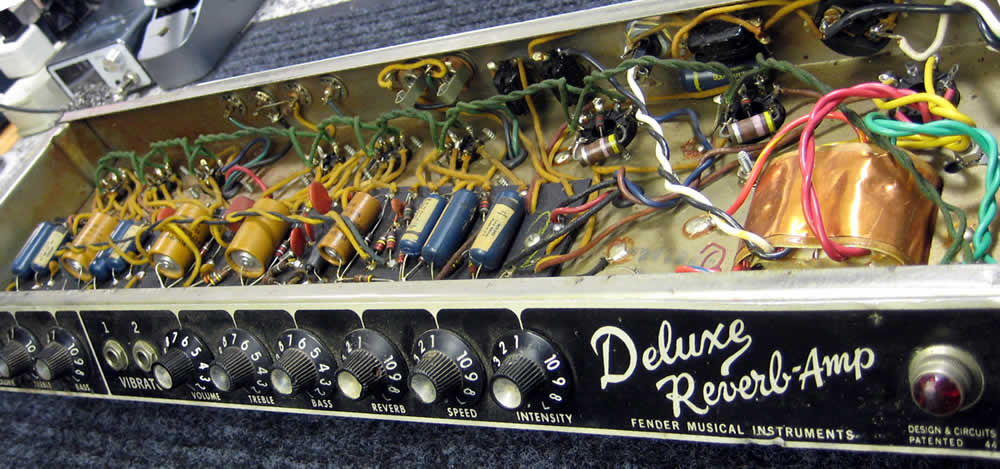 Vintage Amp Service by Rondo